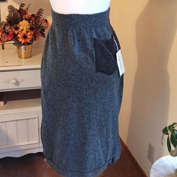 NWT Multiple Threads Knit Sweater Skirt - Picture 6 of 12